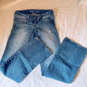 American Eagle, size 4, slim boot. Mid rise